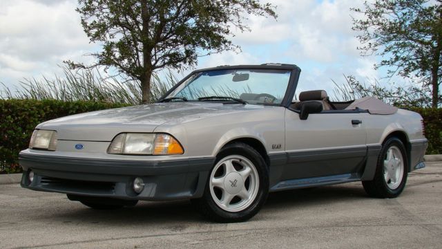 1991 Ford Mustang GT - photo 13