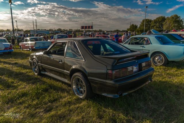 1991 Ford Mustang GT - photo 3