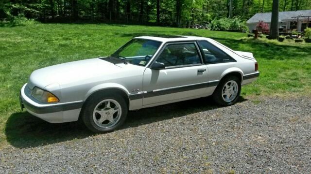 1991 Ford Mustang LX - photo 6