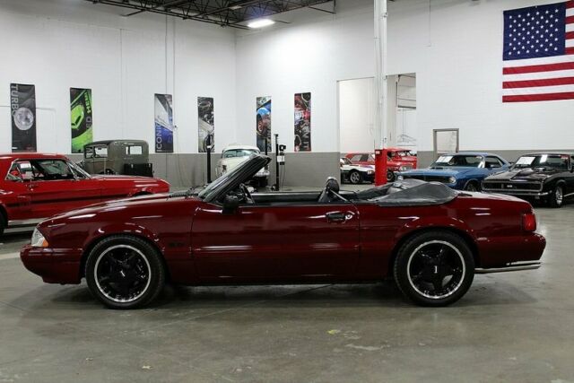 1991 Ford Mustang LX 5.0 Convertible - photo 2