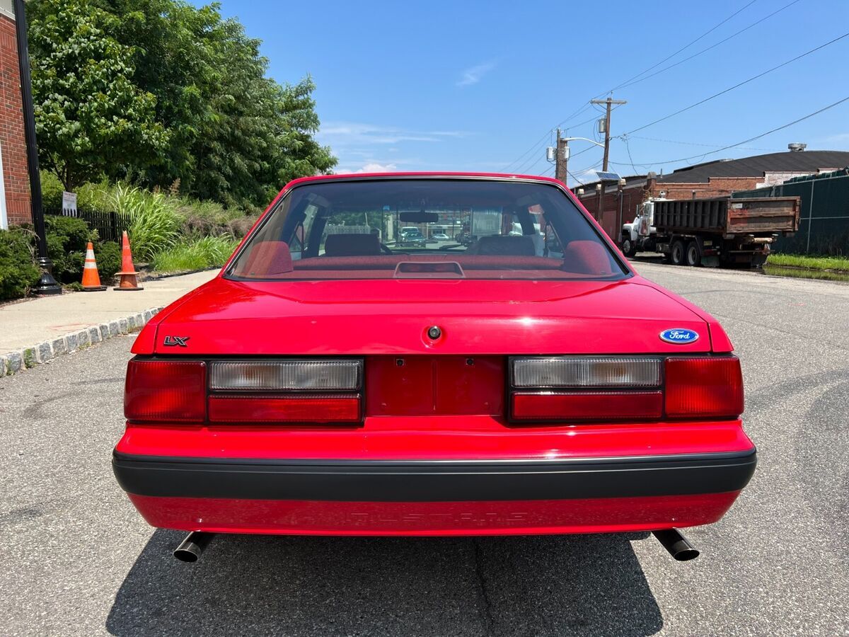 1991 Ford Mustang LX - photo 4