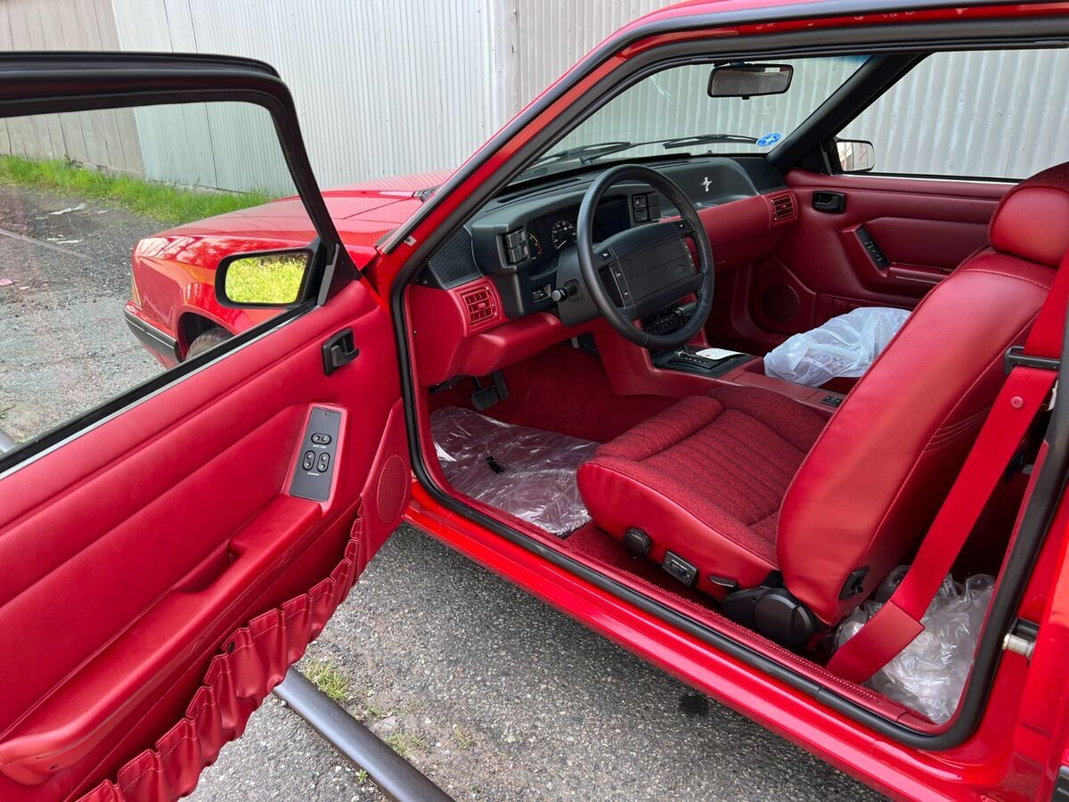 1991 Ford Mustang LX - photo 8