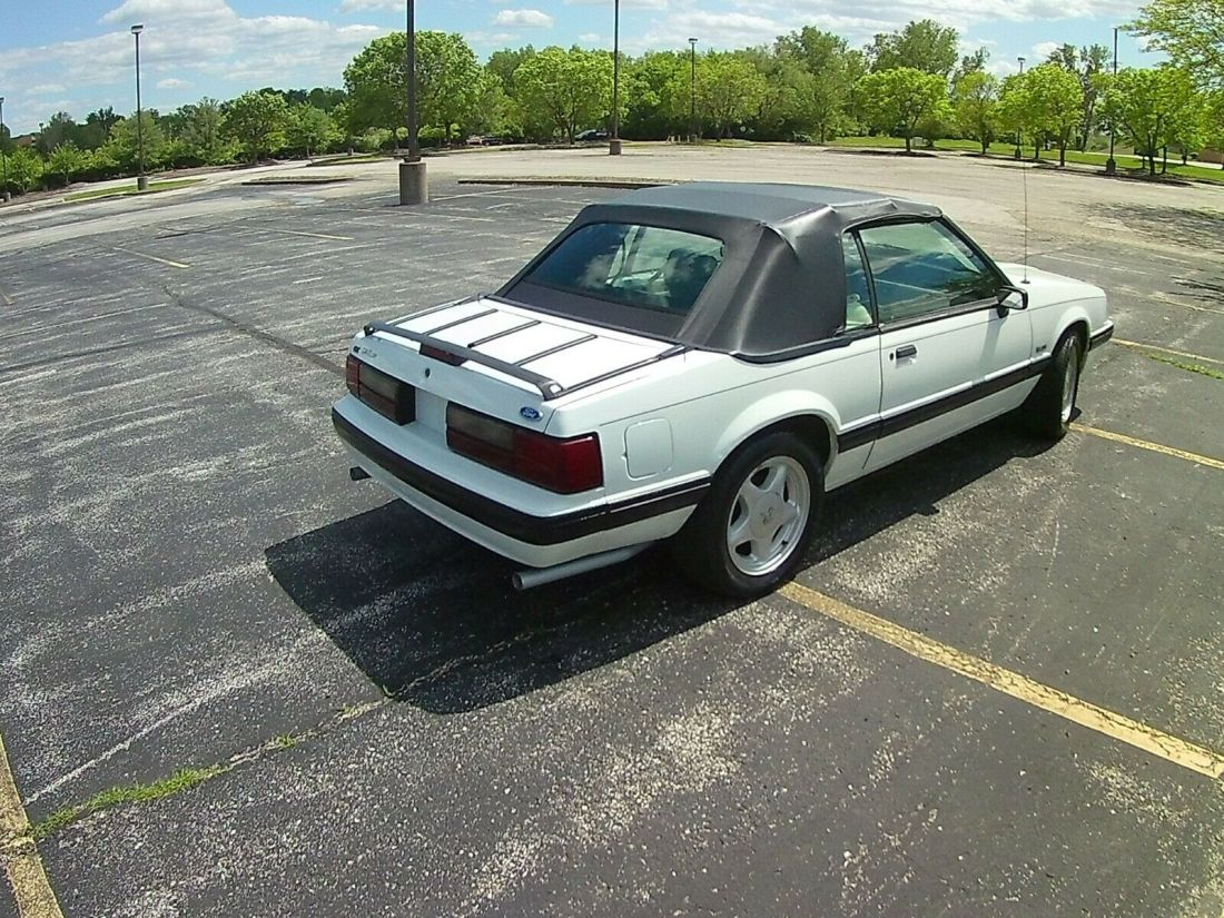 1991 Ford Mustang LX - photo 4