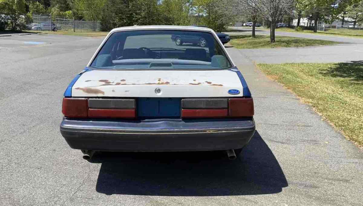1991 Ford Mustang LX - photo 2