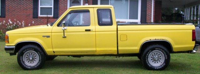 1991 Ford Ranger XLT 4 Wheel Drive 2 Door Extended Cab with Jump Seats in back 1991 Ford Ranger XLT