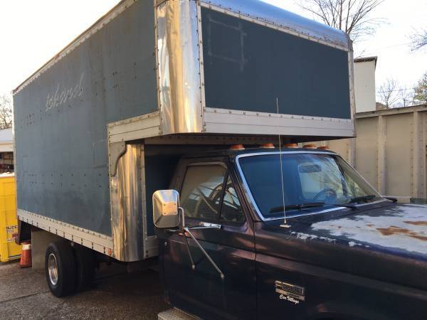 1991 Ford F-450 XLT Lariat Package - photo 4