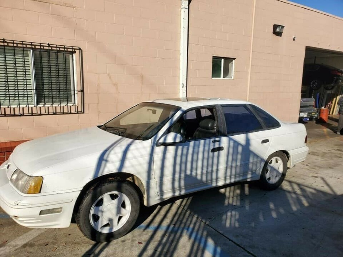 1991 Ford Taurus - photo 3