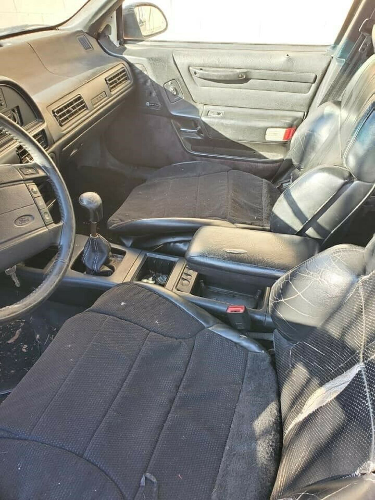 1991 Ford Taurus - photo 8