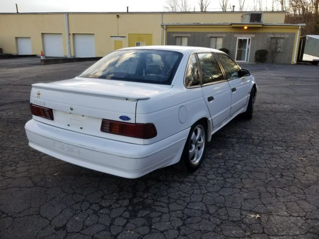 1991 Ford Taurus SHO - photo 6