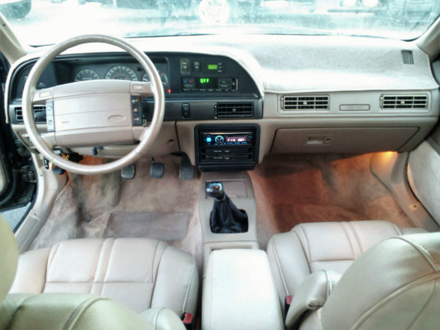 1991 Ford Taurus SHO Sedan 4-Door - photo 8