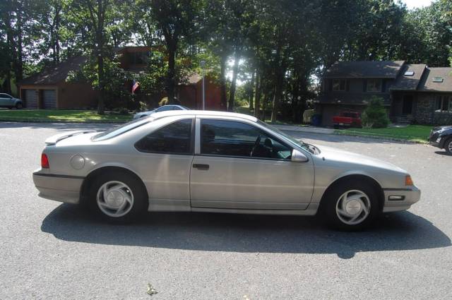 1991 Ford Thunderbird SC - photo 2