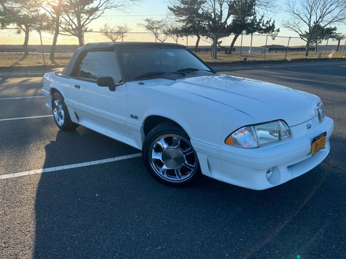 1991 Ford Mustang GT Convertible