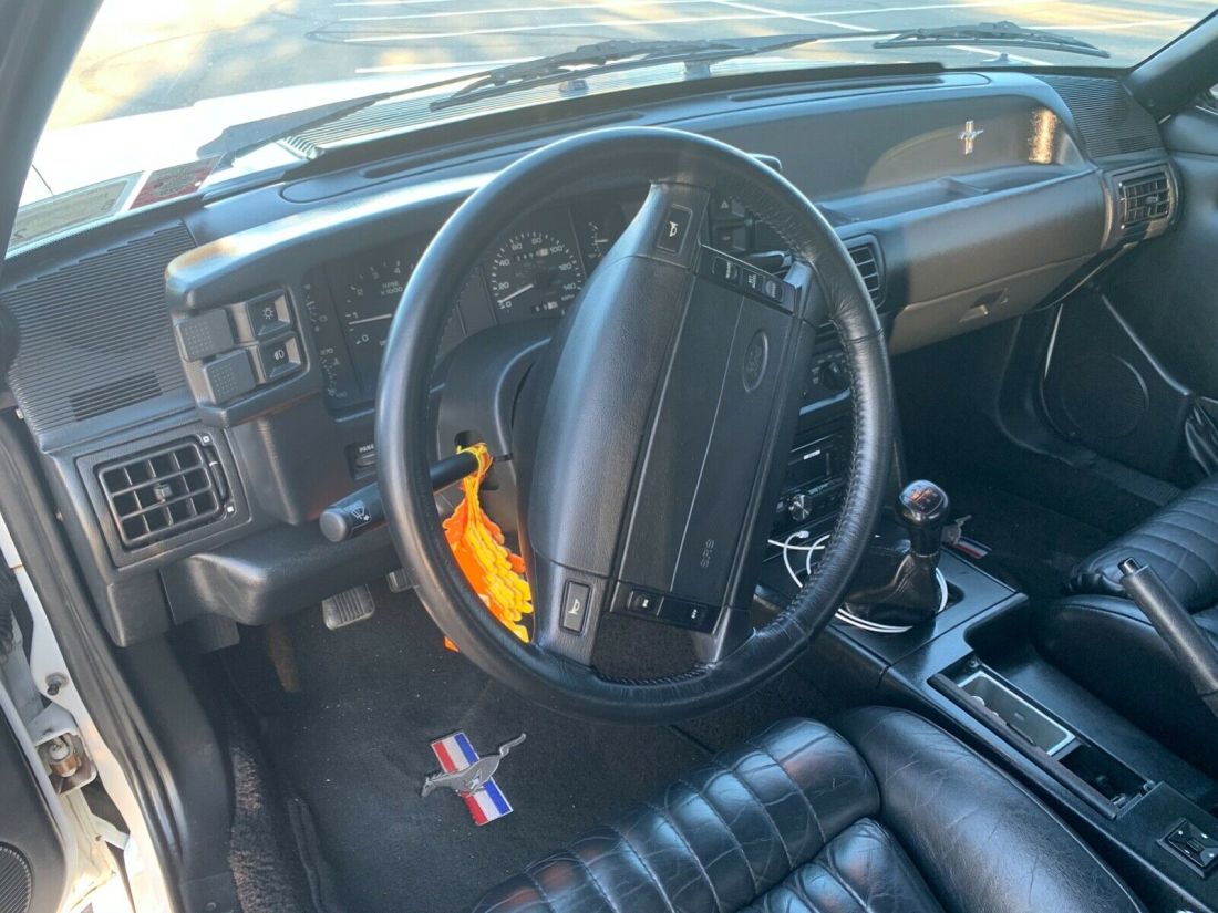 1991 Ford Mustang GT Convertible - photo 10