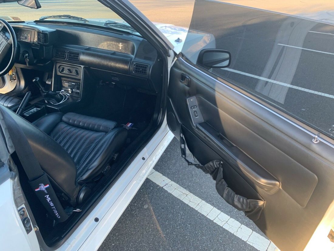 1991 Ford Mustang GT Convertible - photo 7
