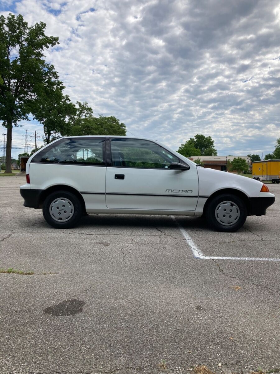 1991 Geo Metro Base - photo 2