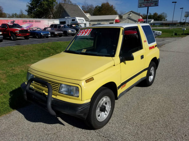 1991 Geo Tracker convertable, Automatic, 4x4, Air, nice, clean, rare . hard top 1991 Chevrolet Tracker Base Sport Utility 2-Door