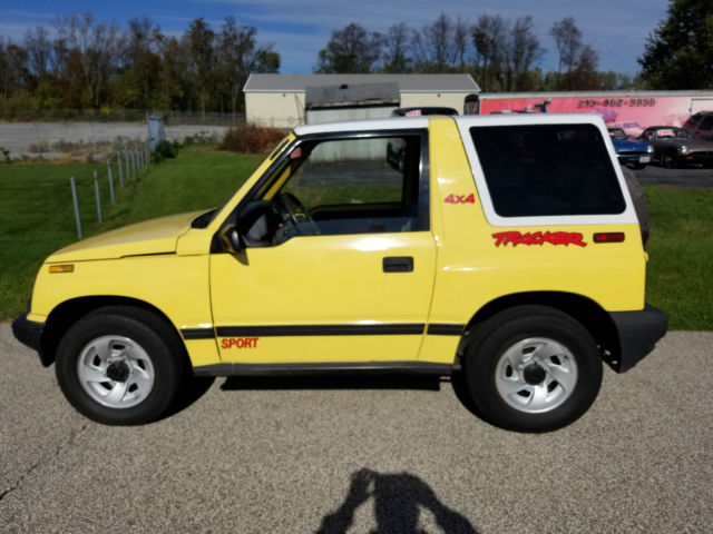 1991 Chevrolet Tracker Base Sport Utility 2-Door - photo 8