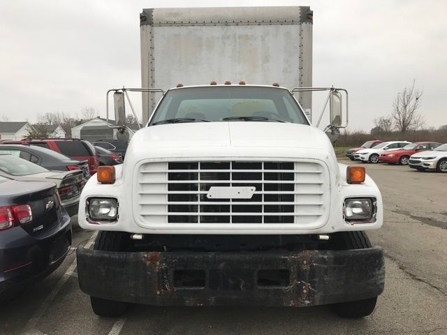 1991 GMC C6500 Cargo Truck - photo 2