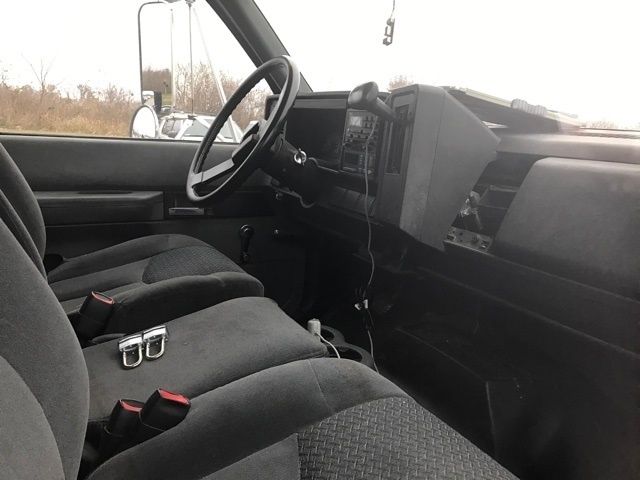 1991 GMC C6500 Cargo Truck - photo 6