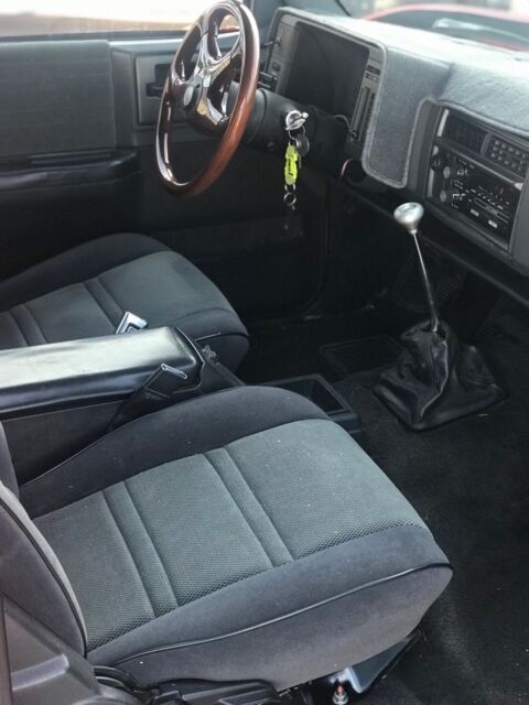 1991 GMC Jimmy sedan delivery kit conversion - photo 11