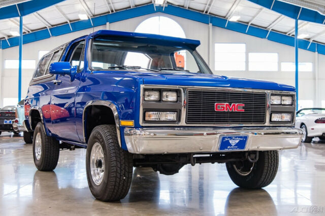 1991 GMC Jimmy 1991 GMC Jimmy 2-Door V-1500 4WD 350 V8 Nicely Restored - photo 2