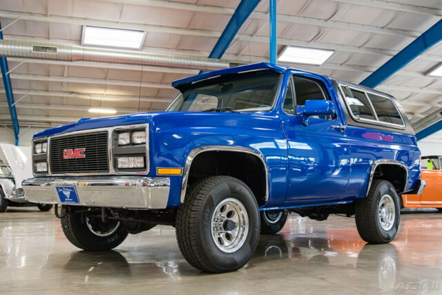1991 GMC Jimmy 1991 GMC Jimmy 2-Door V-1500 4WD 350 V8 Nicely Restored - photo 4