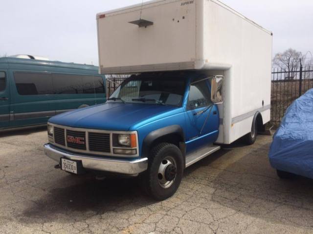 1991 GMC Sierra 3500HD Dually 4x4 Box Truck **4700 miles** Generator, RV, power 1991 GMC Sierra 3500