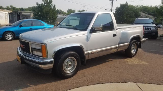 1991 GMC SIERRA CLASSIC 2 WHEEL DRIVE SHORT BOX STEPSIDE PICKUP, V8, AUTO & AIR 1991 GMC Sierra 1500