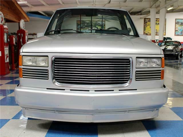 1991 GMC Sierra Pickup 5.7L Chevrolet Throttle body - photo 12