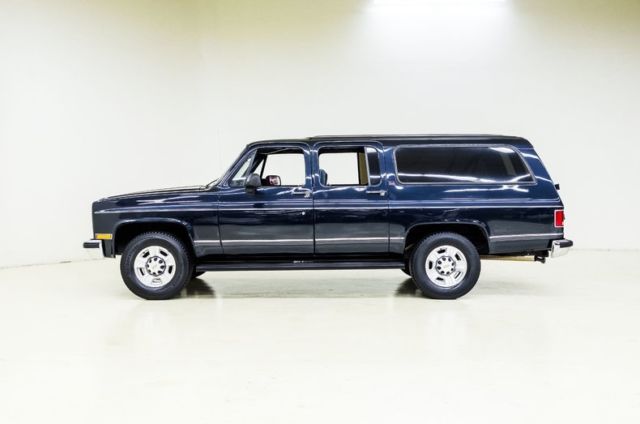 1991 GMC Suburban -- - photo 3