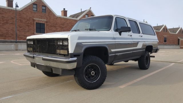 1991 GMC SUBURBAN TRUE SURVIVOR WITH ONLY 130K.MILES !!! 1991 GMC Suburban