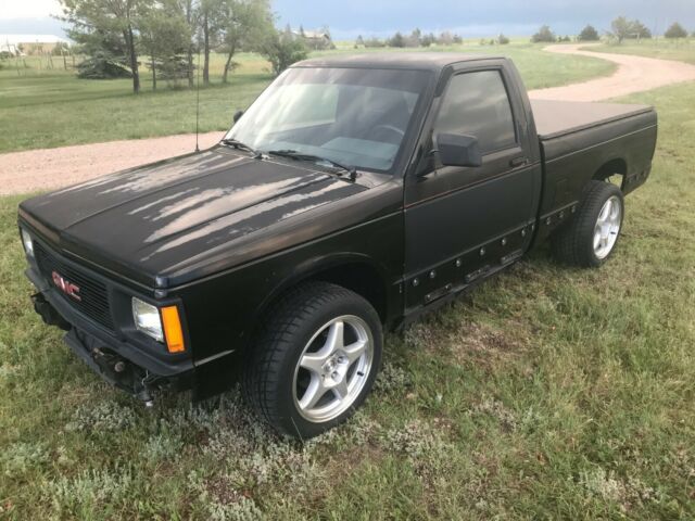 1991 GMC Syclone #2725 of 2995 with ZR-1 wheels and tires 1991 GMC Syclone Limited Production