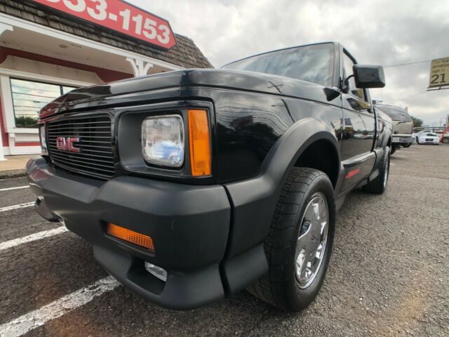 1991 GMC Syclone - photo 2