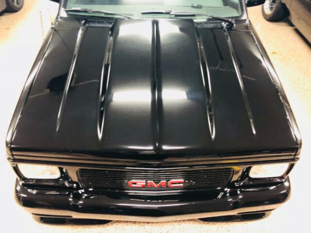 1991 GMC Syclone Syclone AWD 2dr Turbo Standard Cab SB - photo 10