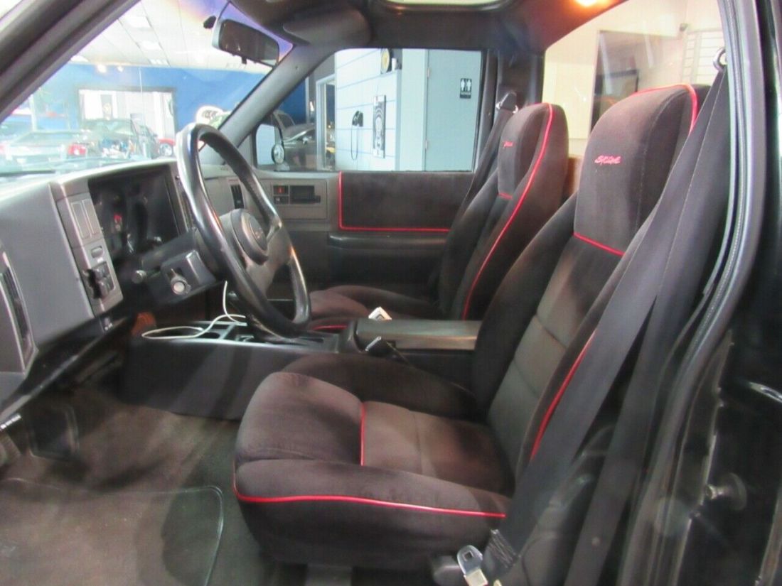 1991 GMC Syclone - photo 8