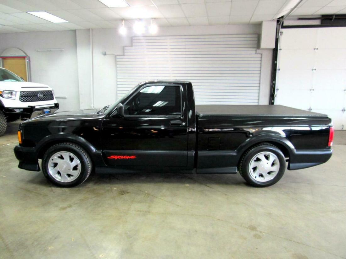 1991 GMC Syclone - photo 2