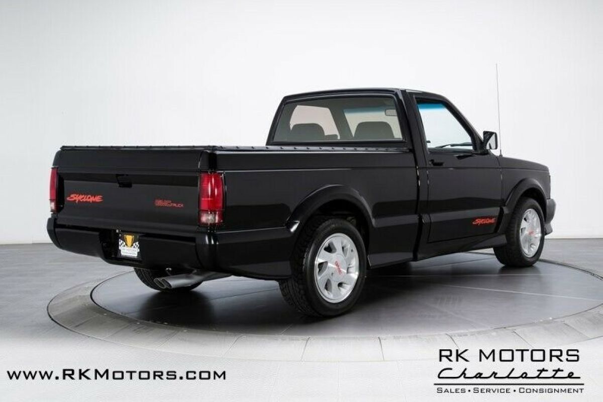 1991 GMC Syclone - photo 2