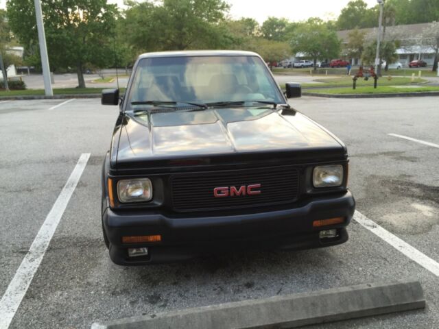 1991 GMC Syclone - photo 2