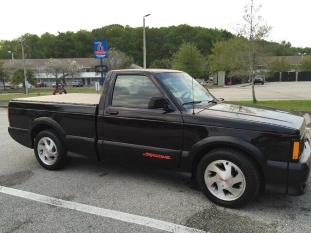 1991 GMC Syclone - photo 3