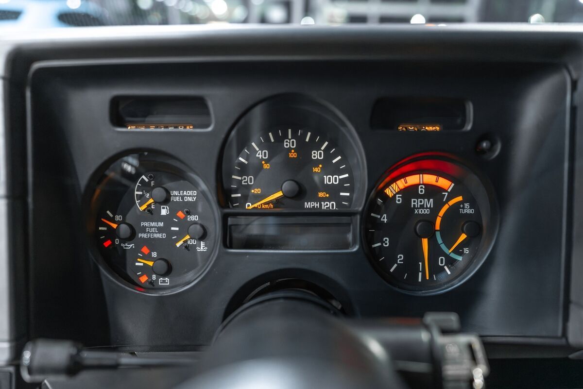 1991 GMC Syclone Pickup AWD V6 Turbo! ONLY 23k Miles! Collector Qua - photo 12