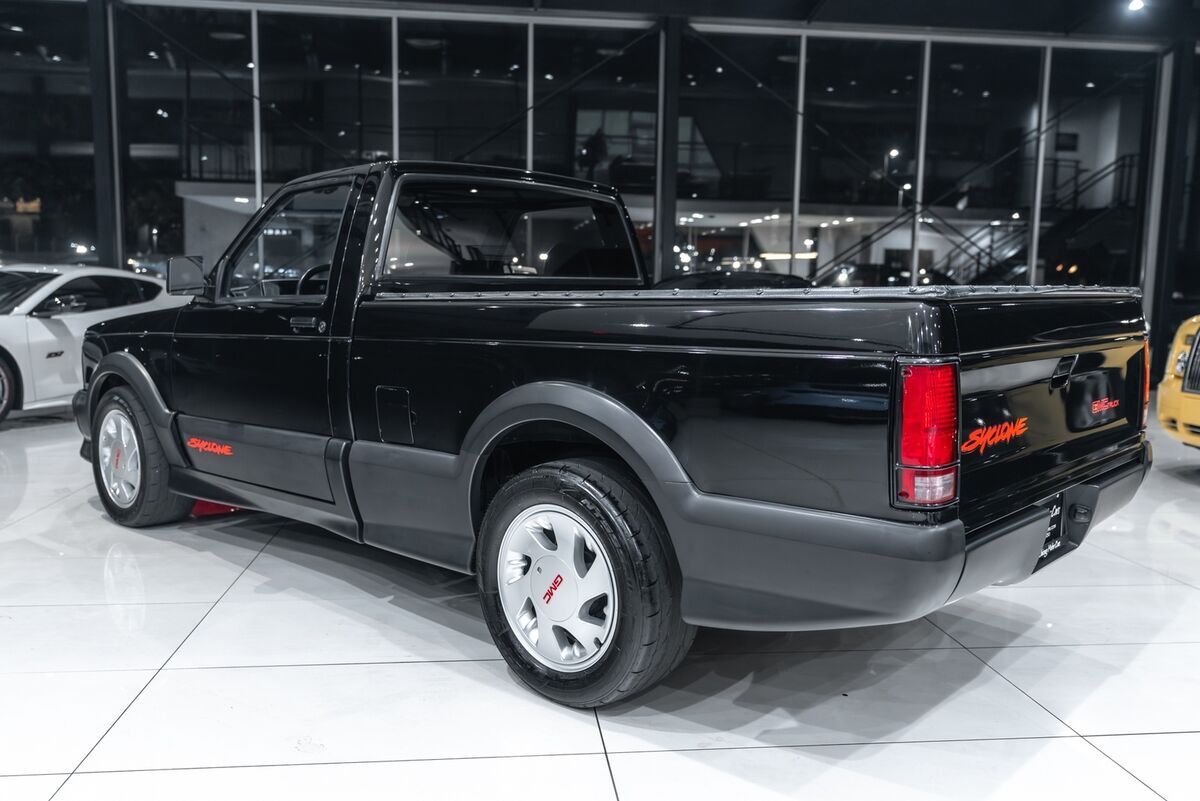 1991 GMC Syclone Pickup AWD V6 Turbo! ONLY 23k Miles! Collector Qua - photo 3