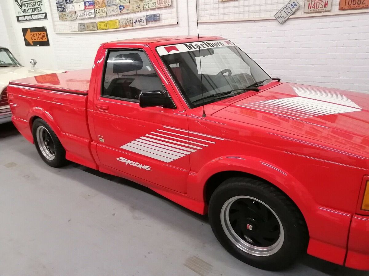 1991 GMC Syclone - photo 2