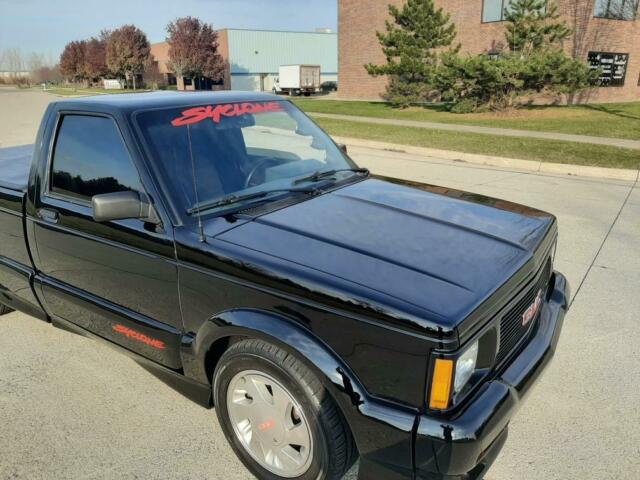 1991 GMC Syclone - photo 2