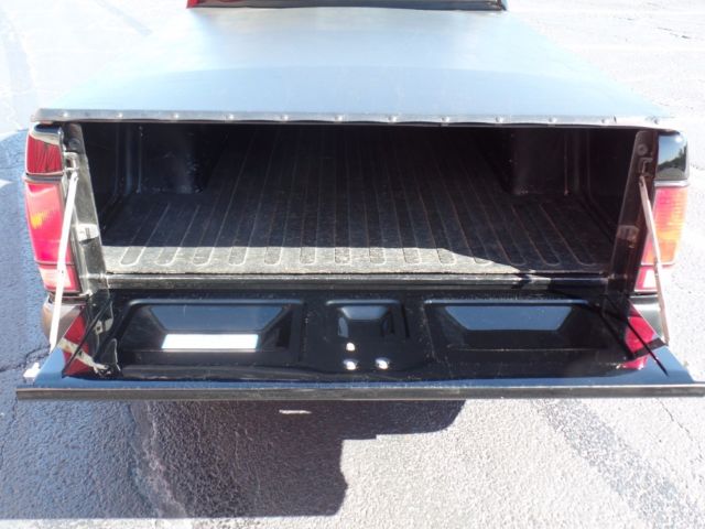 1991 GMC Syclone -RARE-TURBO 6 CYLINDER- BLACK ON BLACK-Clean carfa - photo 11