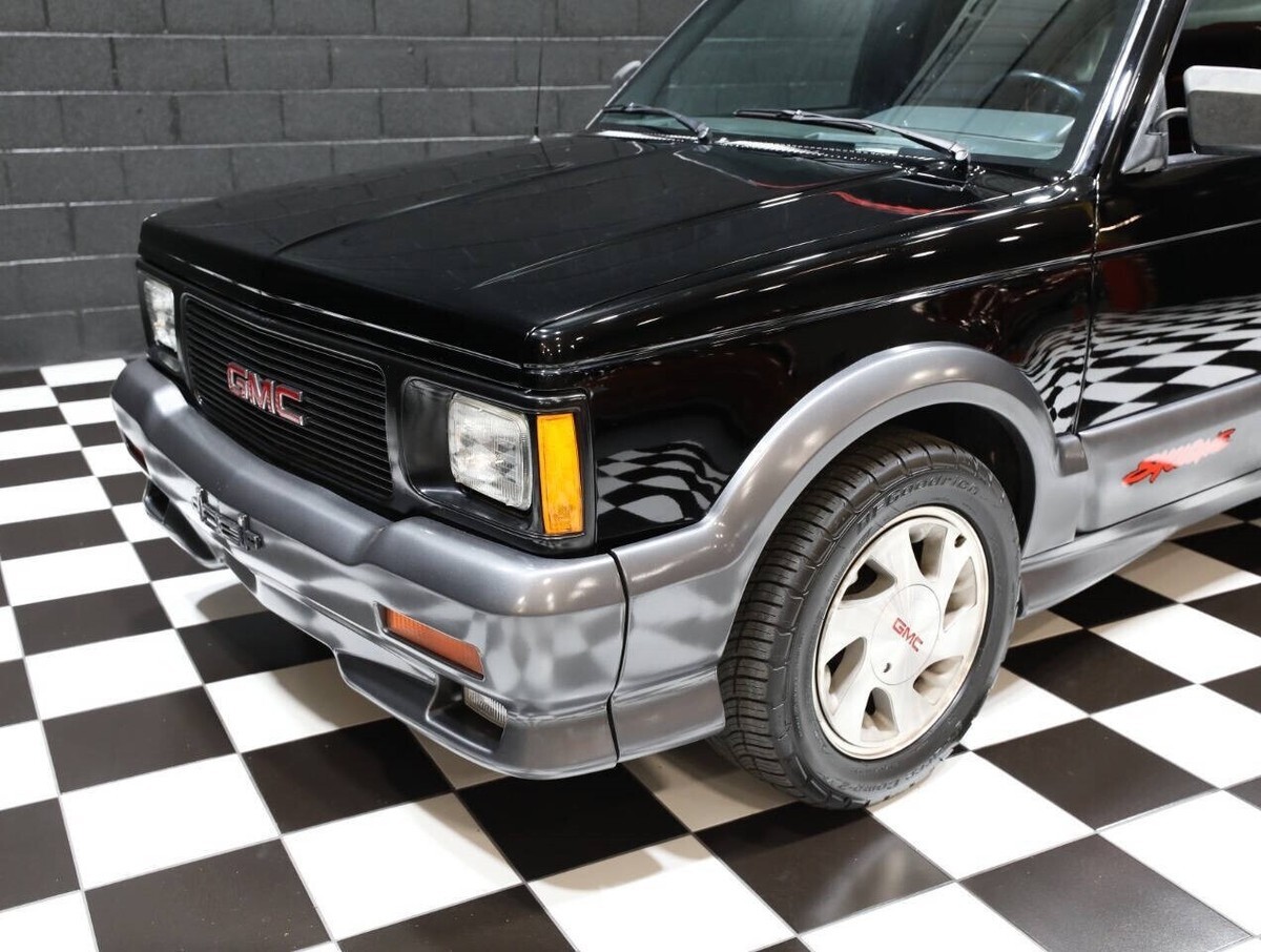 1991 GMC Syclone Syclone AWD 2dr Turbo Standard Cab SB - photo 6