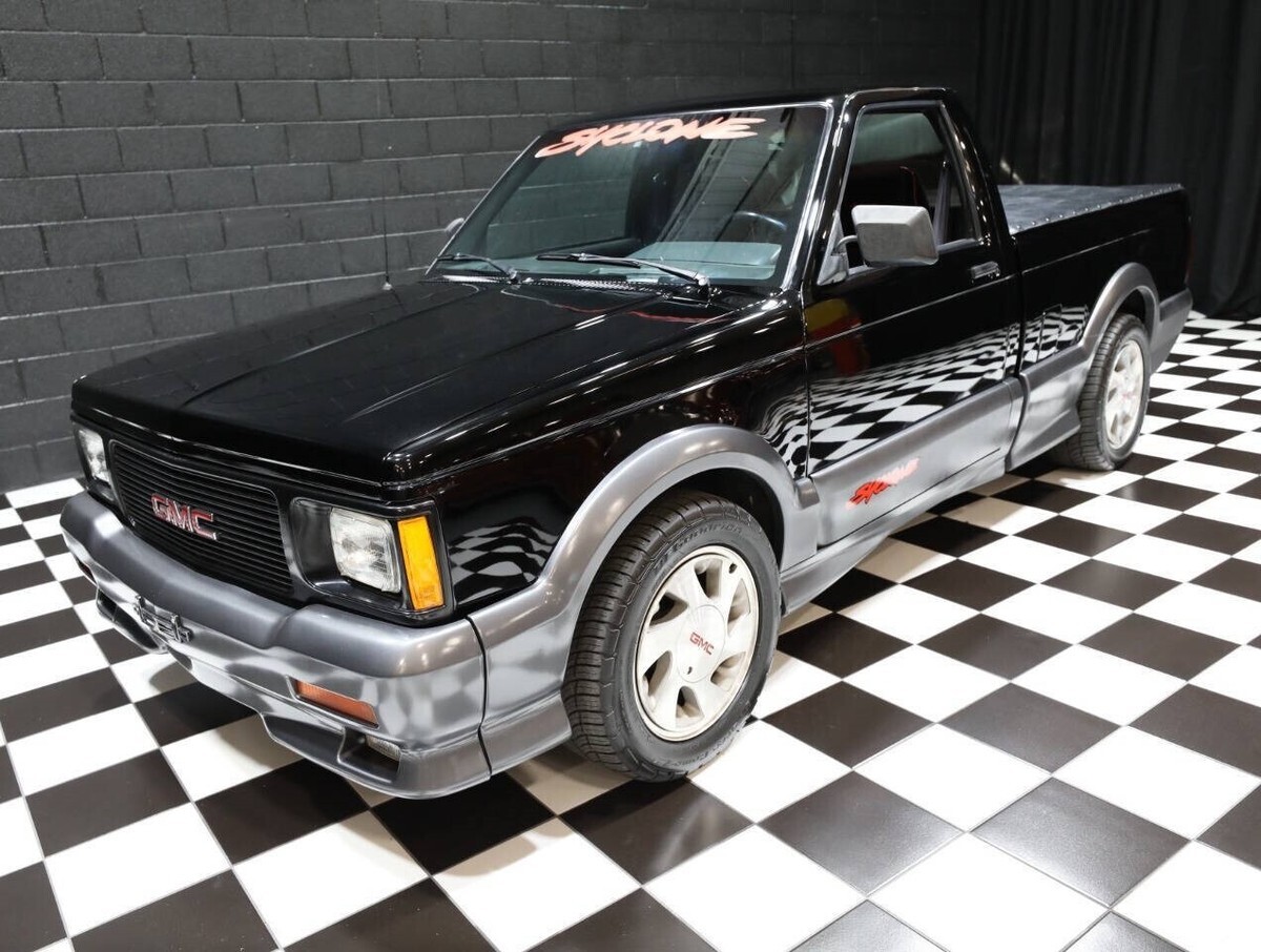 1991 GMC Syclone Syclone AWD 2dr Turbo Standard Cab SB - photo 8