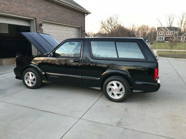 1991 GMC Typhoon Prototype - photo 2