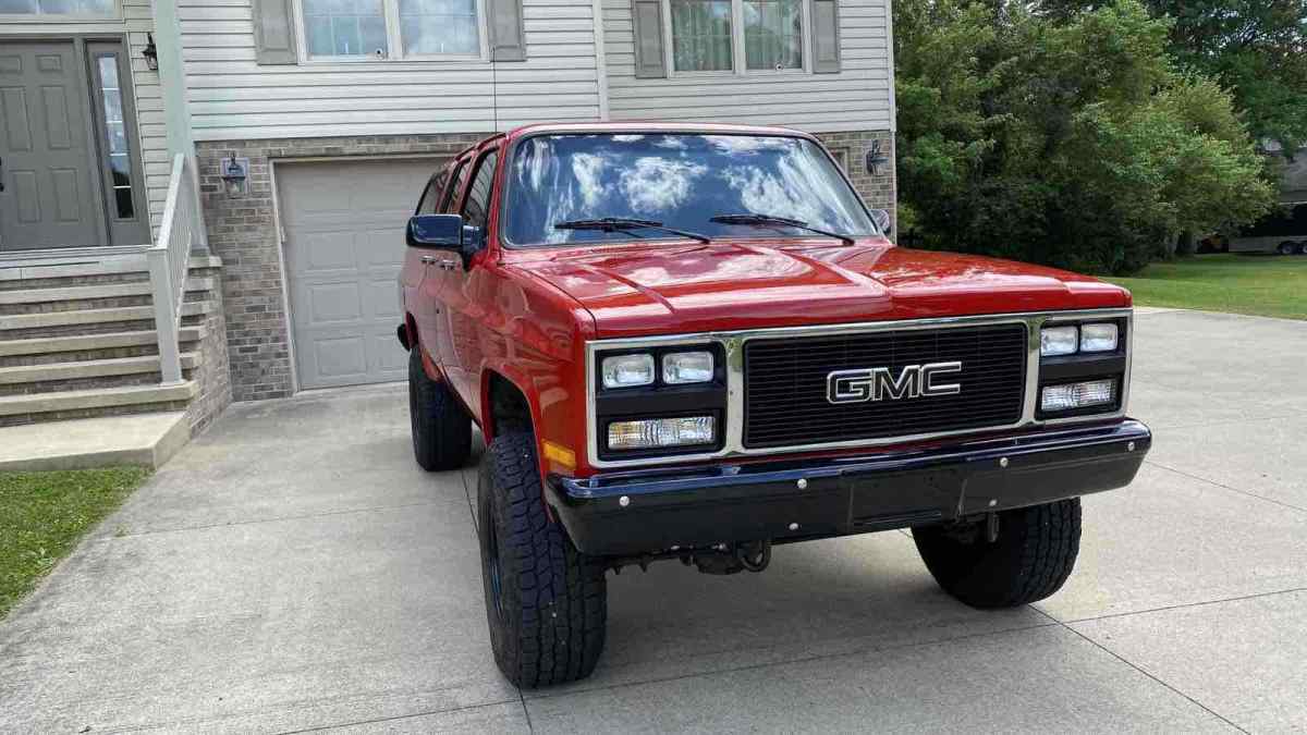 1991 GMC V2500 Suburban V25 CONVENTIONAL - photo 3