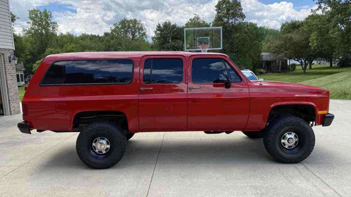 1991 GMC V2500 Suburban V25 CONVENTIONAL - photo 4