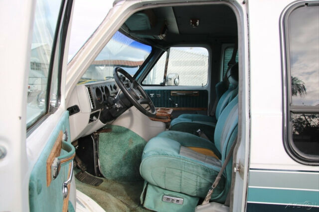 1991 GMC Vandura - photo 10